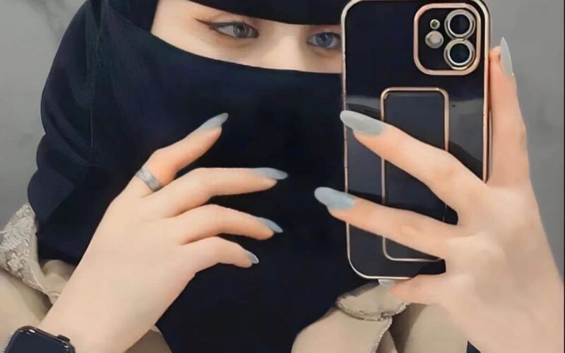 اتفرج مواطن سعودي وضع برنامج تجسس على جوال زوجته.. وبعد يوم واحد كانت المفاجأة!