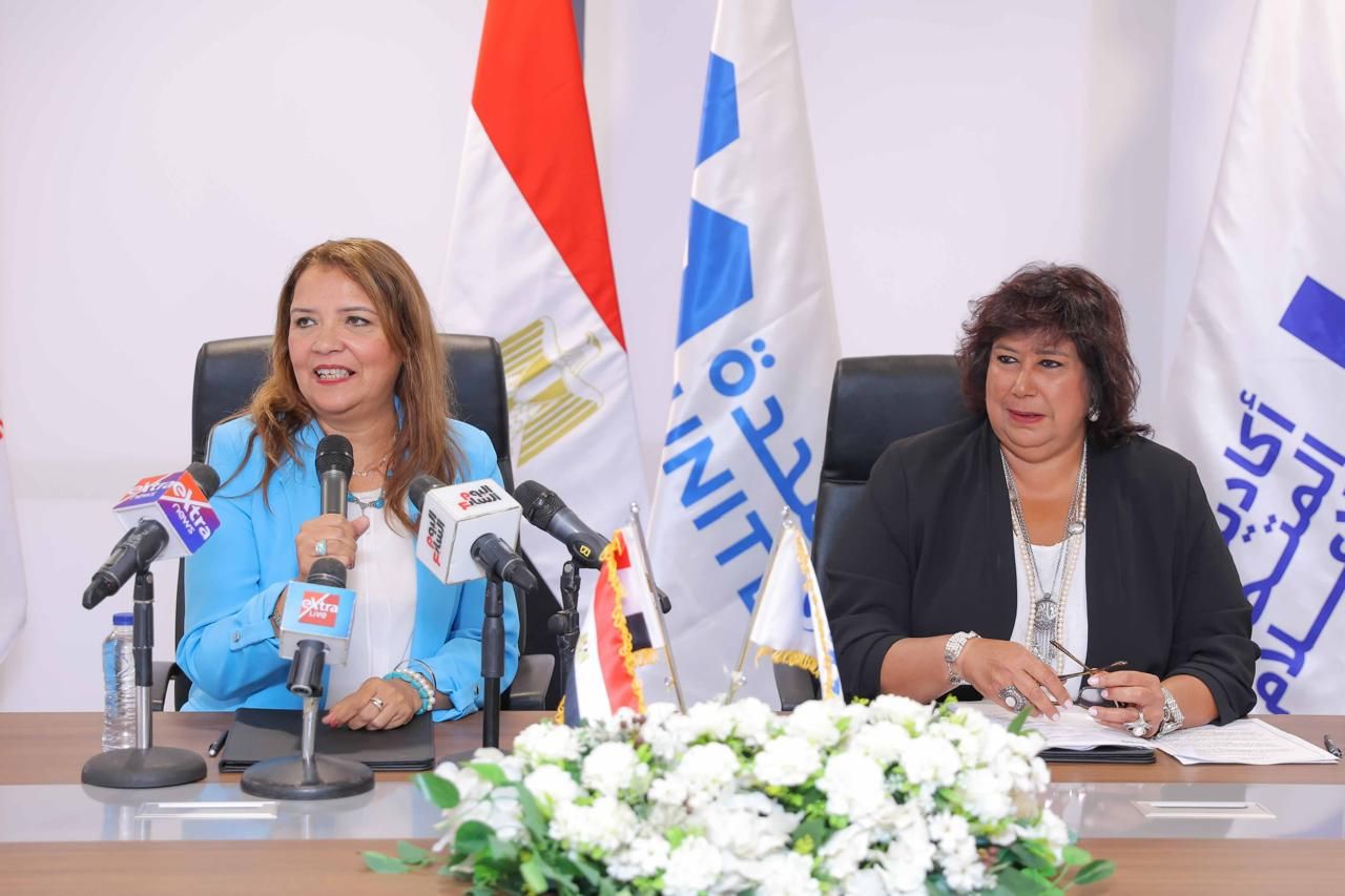 رئيس أكاديمية الفنون: سعيدة بتوقيع برتوكول التعاون مع أكاديمية المتحدة للإعلام
