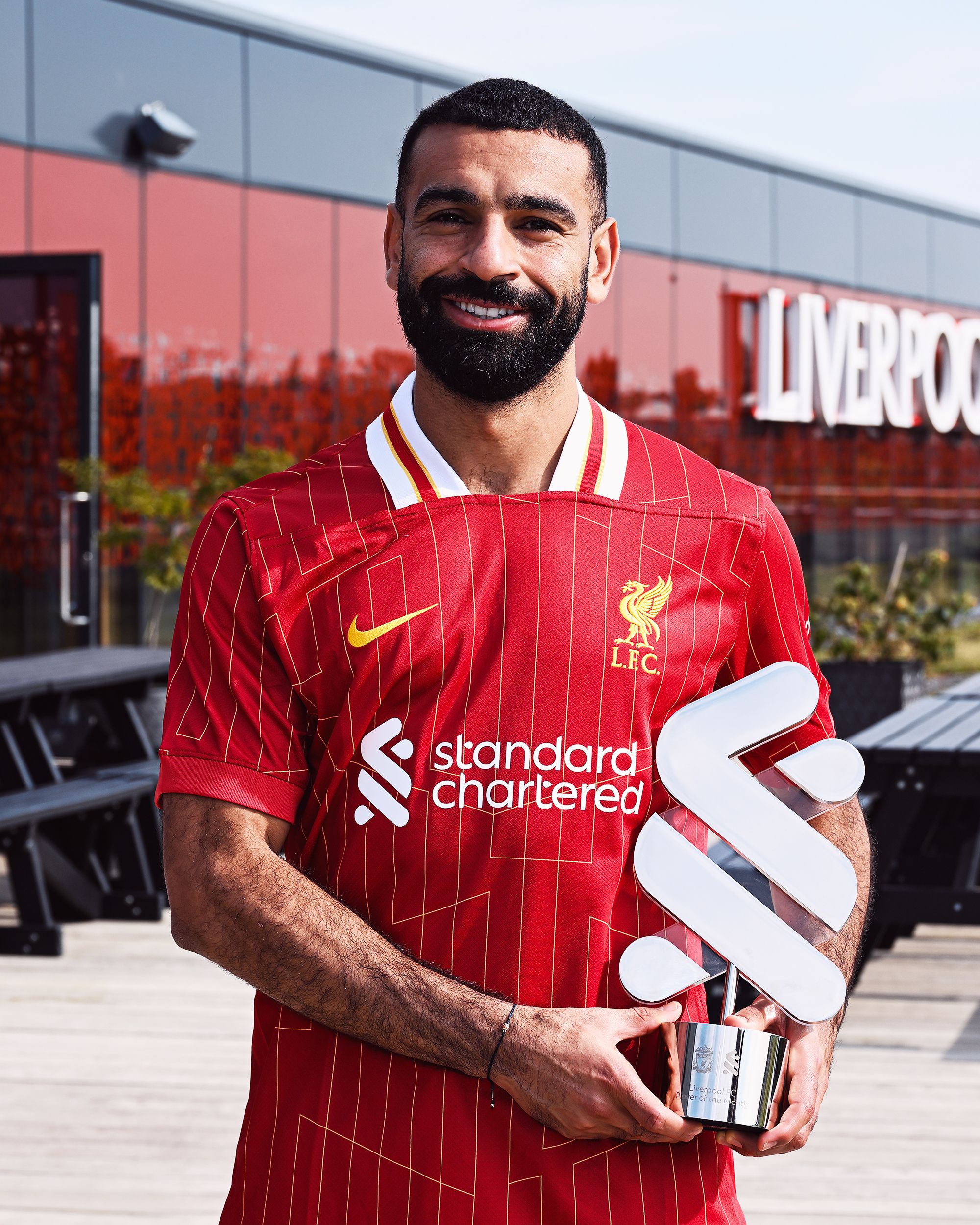 محمد صلاح يتوج بجائزة أفضل لاعب فى ليفربول خلال أغسطس.. فيديو