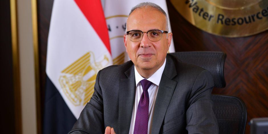 وزير الري يراجع أعمال مصلحة الميكانيكا والكهرباء لضمان كفاءة تشغيل المحطات