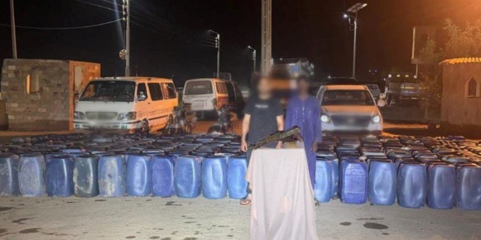 ضبط 4 متهمين بحيازة كميات من السولار لبيعها بالسوق السوداء في الأقصر وأسوان