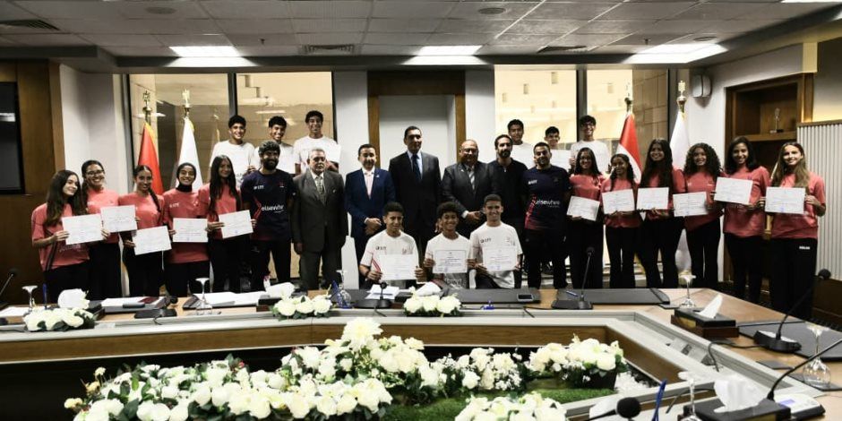 وزير الشباب والرياضة يكرّم منتخب مصر للبادل بعد التتويج بكأس أفريقيا للناشئين في إنجاز تاريخي