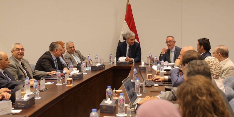وزير السياحة والآثار يترأس اجتماع مجلس إدارة هيئة المتحف المصري الكبير