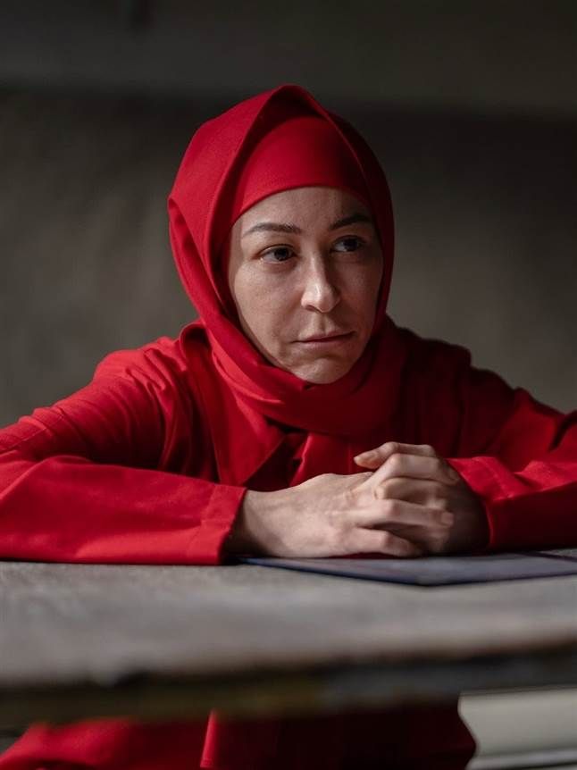 منة شلبي تعلن انتهاء تصوير "عنبر الموت" أعلنت النجمة منة شلبي انتهار تصوير مسلسل عنبر الموت وشاركت متابعيها عبر صفحتها الرسمية في موقع التواصل الا إقرأ المزيد