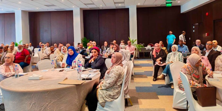 وزارة التربية والتعليم تقرر تدريس مادة البرمجة فى المدارس الفنية