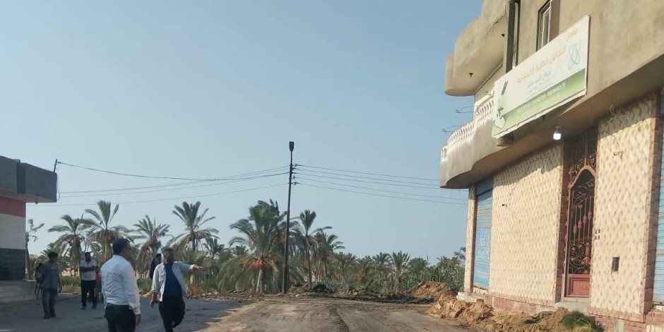 محافظ شمال سيناء: تشغيل منظومة الصرف الصحي بمدينة بئر العبد وربط المستشفى النموذجي بالشبكة الرئيسية (صور)