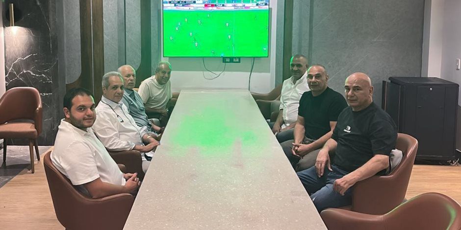 احتفالا بالتجديد.. عزومة عشاء من أبو ريدة للتوأم في حضور مجلس إدارة اتحاد الكرة