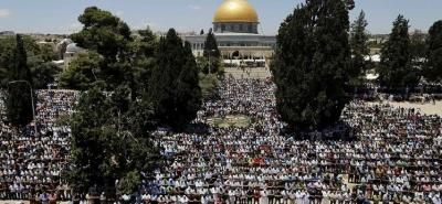 60 ألفا أدوا صلاة الجمعة بالأقصى