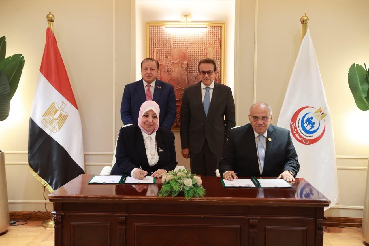 وزير الصحة يشهد توقيع بروتوكول تعاون مع الجهاز المصري للملكية الفكرية لتوطين صناعة الدواء وتحقيق الأمن الدوائي