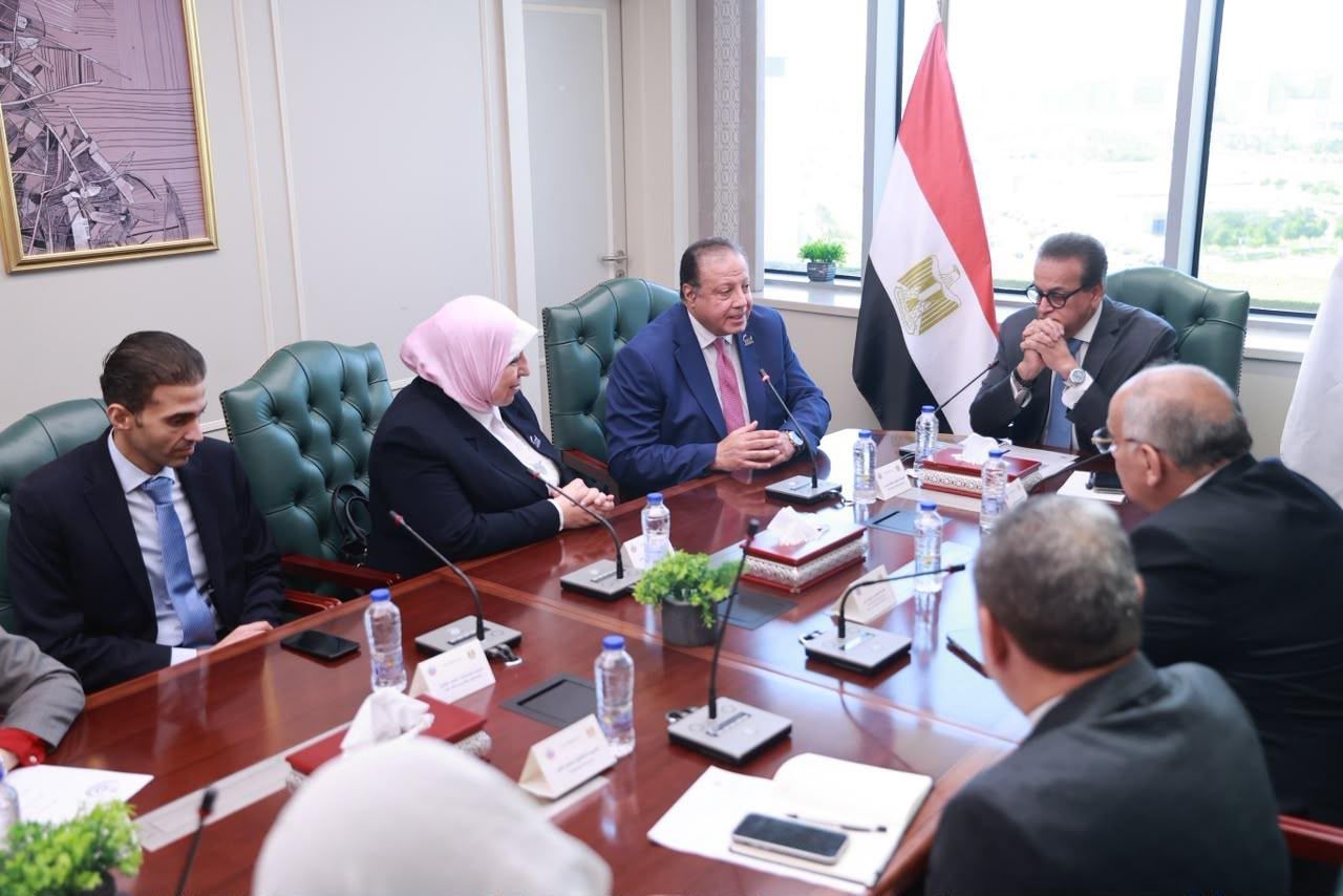 وزير الصحة يشهد توقيع بروتوكول تعاون مع الجهاز المصري للملكية الفكرية لتوطين صناعة الدواء وتحقيق الأمن الدوائي