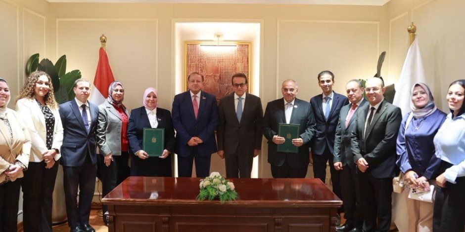 وزير الصحة يشهد توقيع بروتوكول تعاون مع الجهاز المصري للملكية الفكرية لتوطين صناعة الدواء وتحقيق الأمن الدوائي