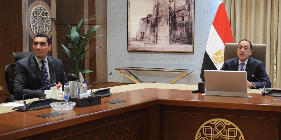 رئيس الوزراء يلتقي وزير الشباب والرياضة لبحث محاور الجلسة المخصصة للقطاع