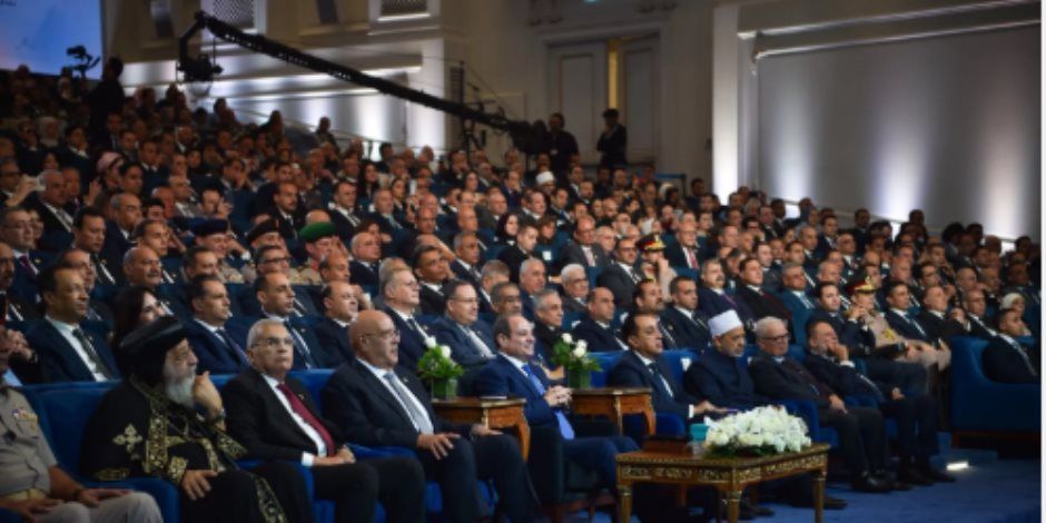 الزعيم السيسى يشارك بمنتدى مصر ويستقبل الممثل الخاص لبوتين.. فيديو