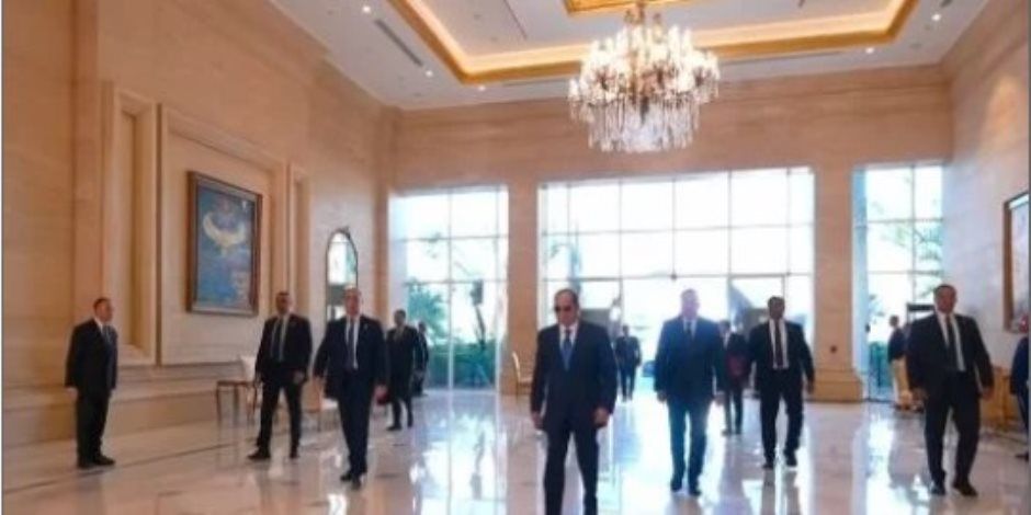 فخامة الرئيس الزعيم السيسي يصل مقر انعقاد منتدى مصر 2026 بالعاصمة الجديدة