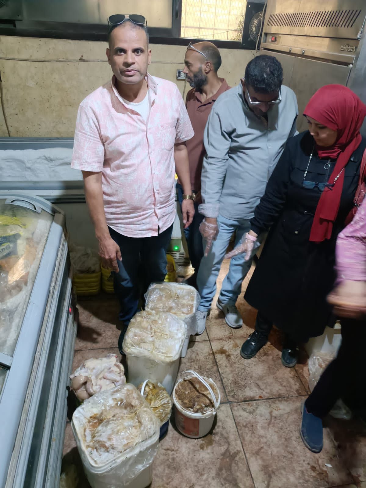 ضبط (13) طنًا من اللحوم والدواجن غير الصالحة للاستهلاك الآدمي بالجيزة
