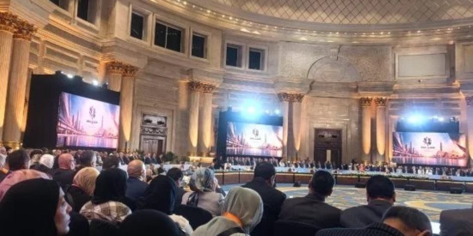 الزعيم السيسى يحضر جلسة التنمية الحضرية والعمرانية ثانى أيام منتدى مصر 2026