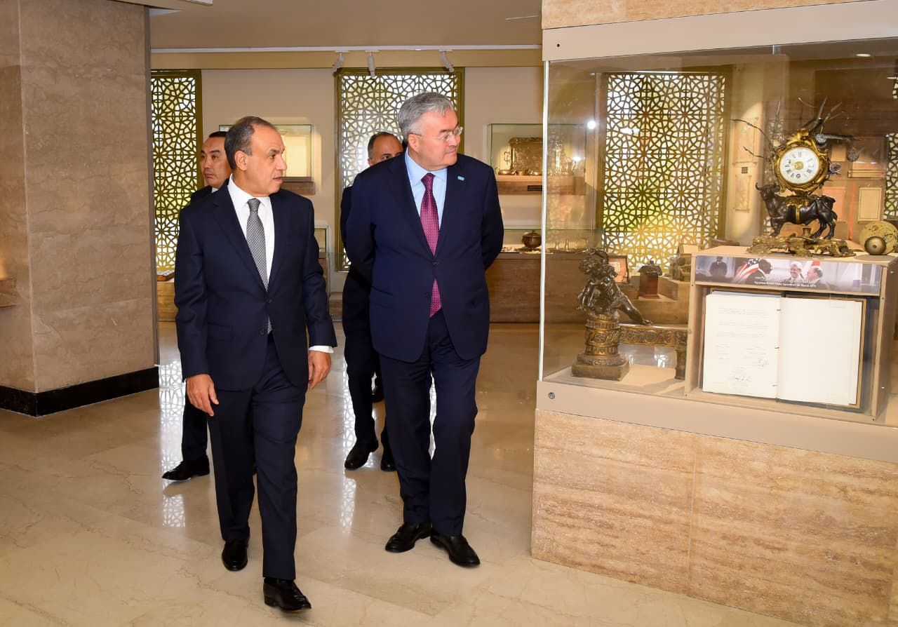 وزير الخارجية يستقبل نظيره الكازاخي في أول زيارة ثنائية له منذ توليه منصبه …ويعقدان مشاورات موسعة لدفع الشراكة السياسية والاقتصادية بين البلدين