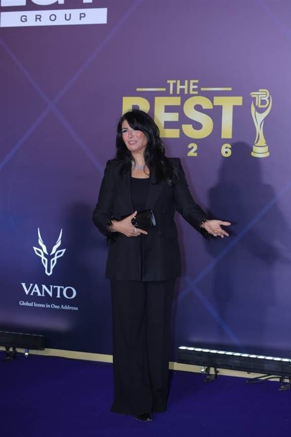 النجوم يتألقون في حفل جوائز The best أقيم مساء الإثنين 26 أكتوبر حفل توزيع جوائز The best تحت سفح الأهرمات.حضر الحفل عدد كبير من نجوم الفن والإعلا إقرأ المزيد